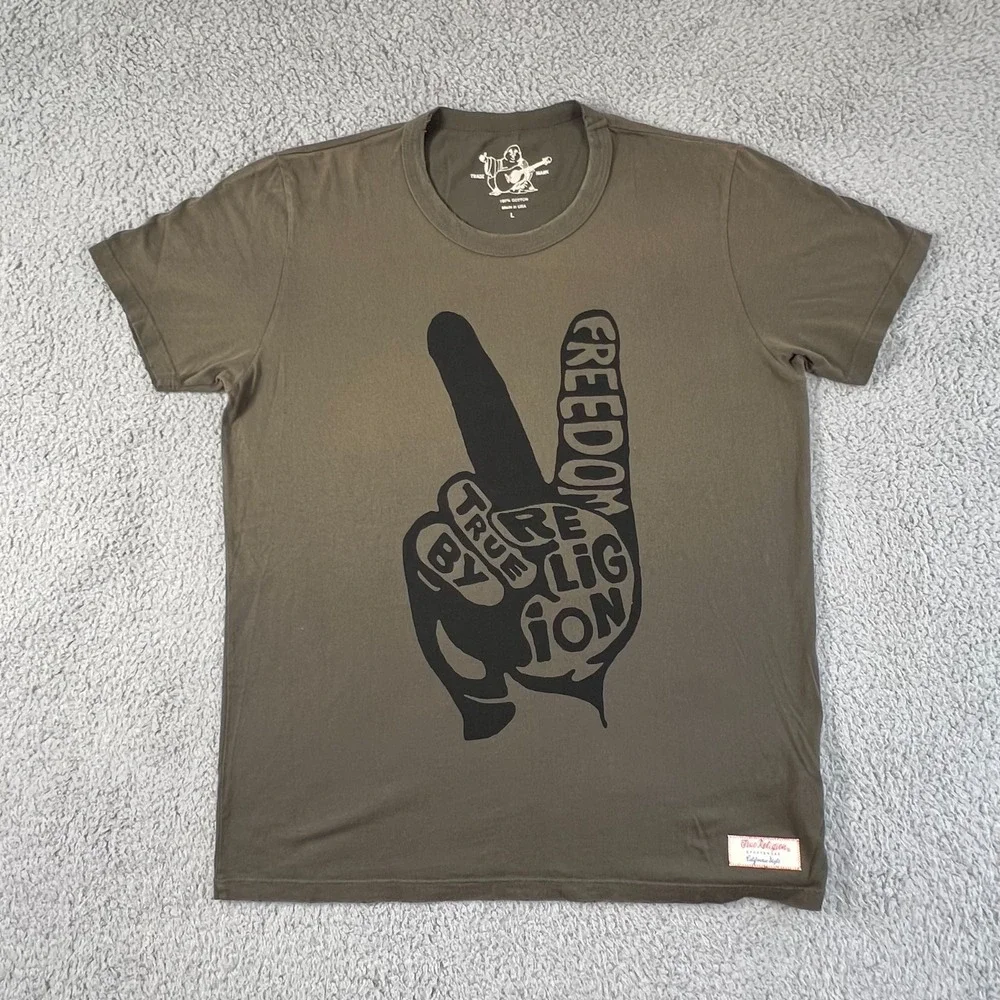 True Religion Graphic T-Shirt Peace Sign FREEDOM Olive‎ Green Men's Size L NWT